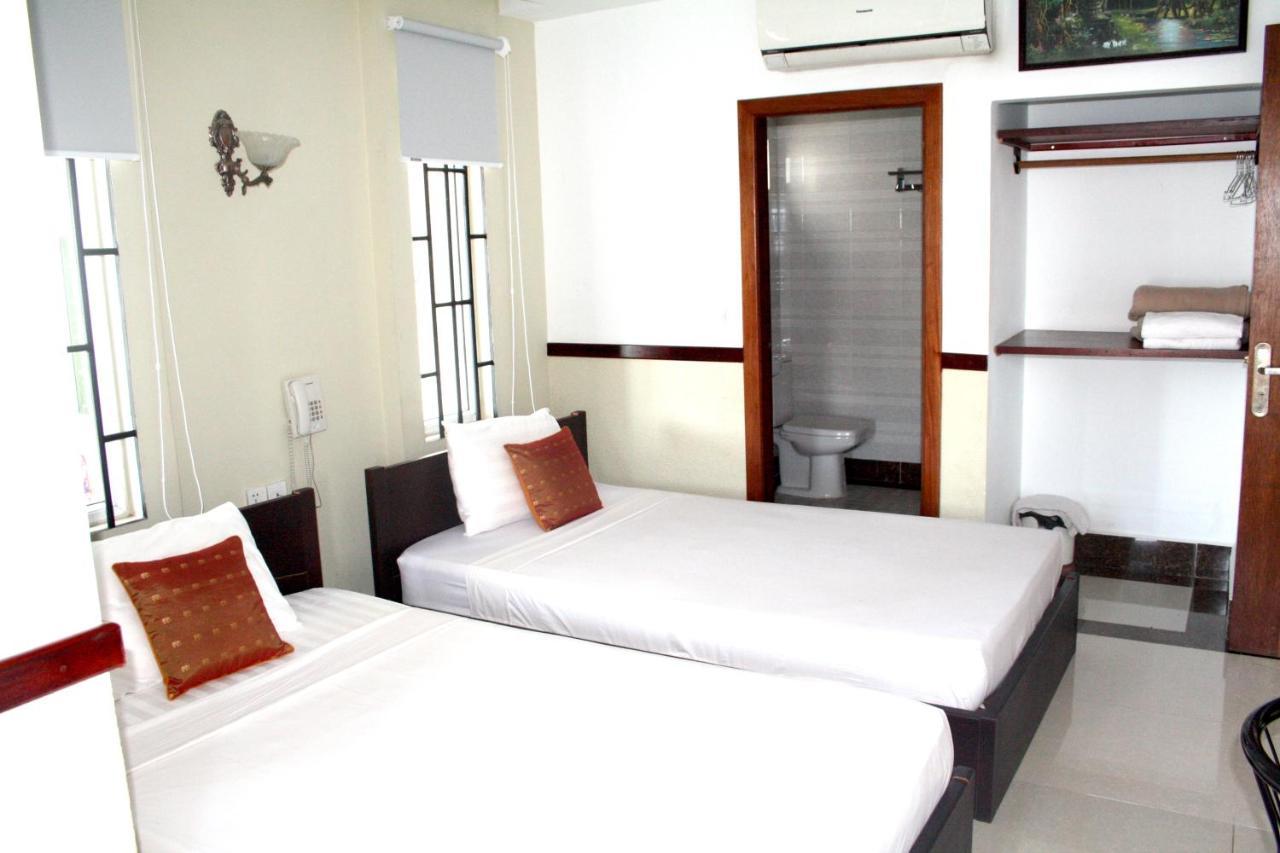 Lalune Hotel Phnom Penh Exterior foto